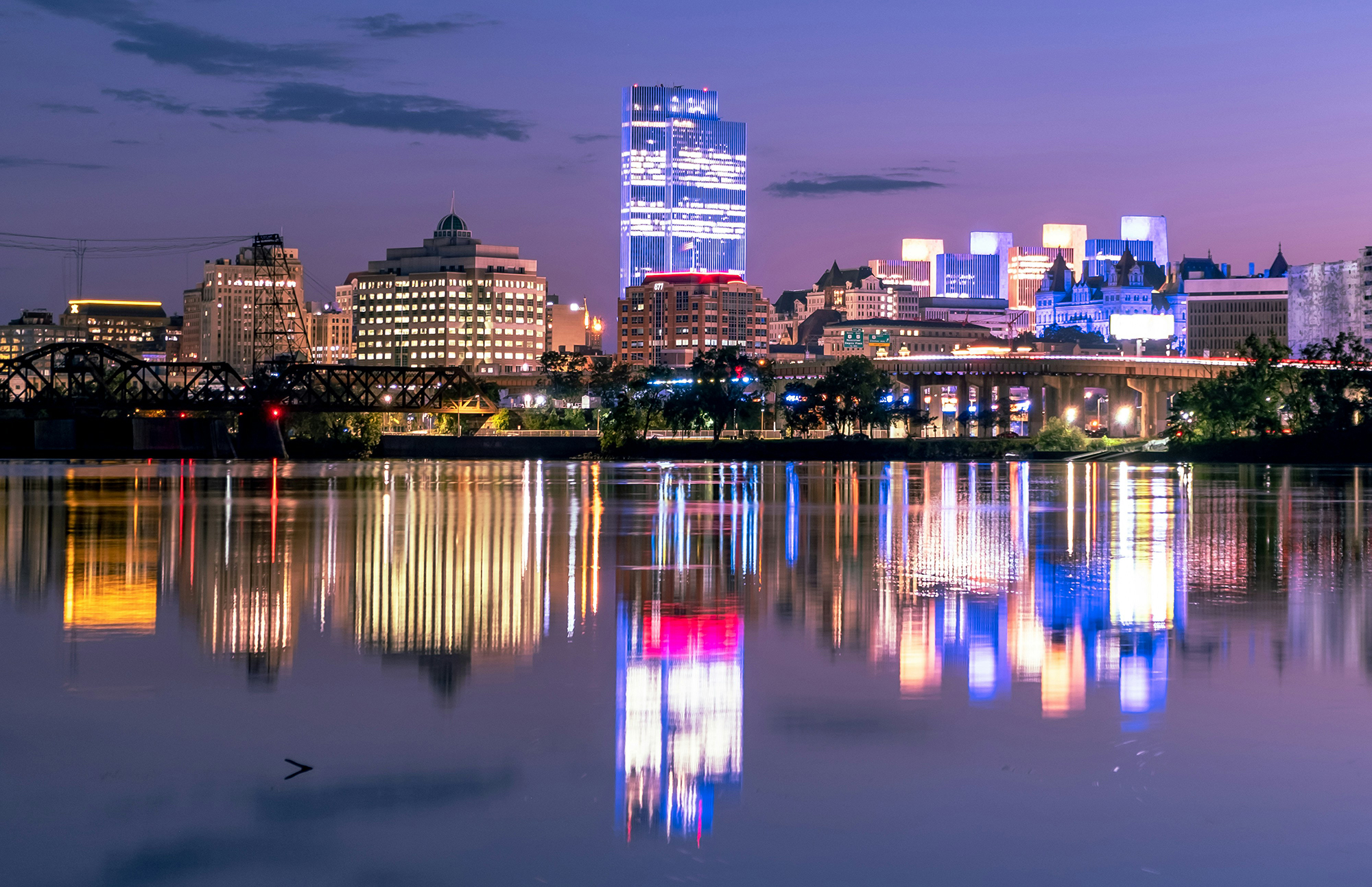 pressure washing service in Albany NY cleaning driveway